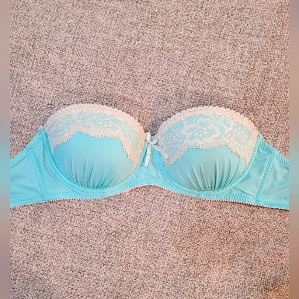 NWOT padded bra